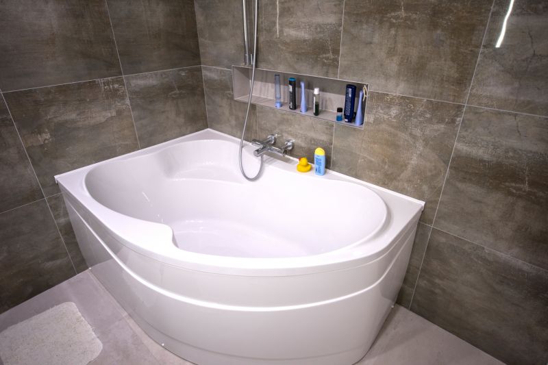 Space-Saving Bathtubs